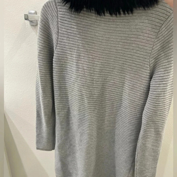 BLACK RIVET SMALL GRAY JACKET WITH FAUX BLACK FUR - Picture 4 of 7